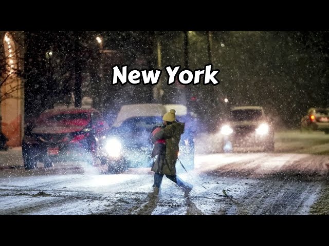 Snowfall Night Walk New York City - Snowing In Manhattan - 4K Virtual Winter Walk - NYC Snow Walk 4k