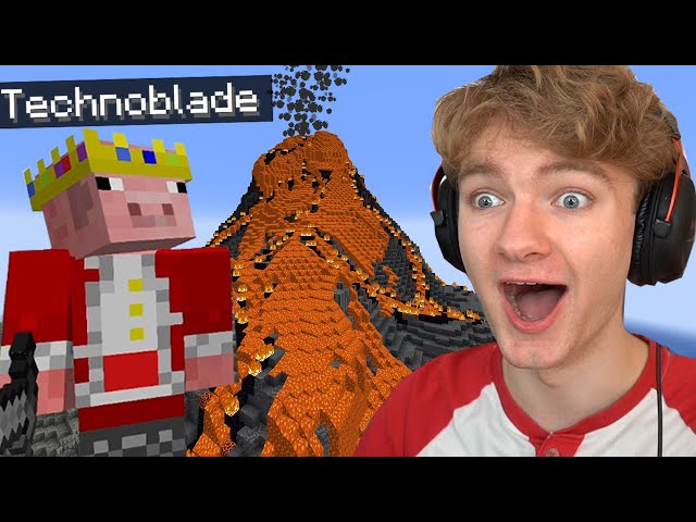 100 Minecraft YouTubers VS Natural Disasters!