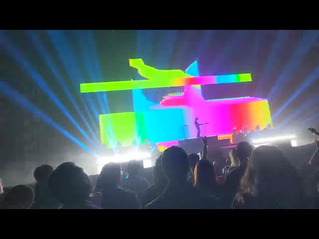Madeon Good Faith Forever Finale - Pay No Mind