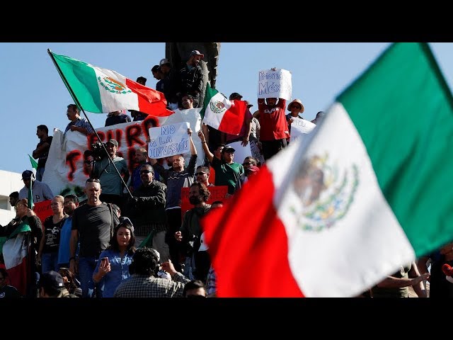 Hundreds of Tijuana Residents Chant ‘Out!’ at Migrants Camped in City!!!