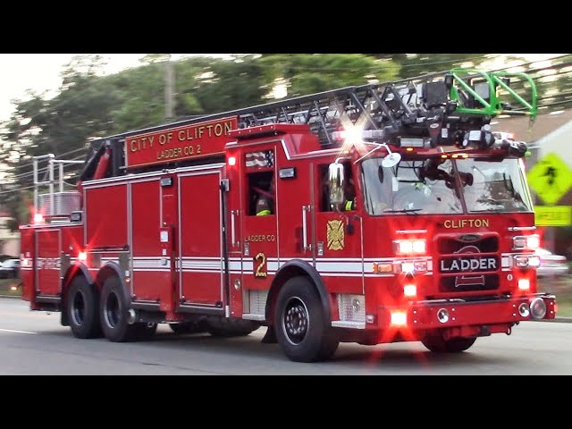 Top 60 Fire Trucks Responding Videos Of 2022