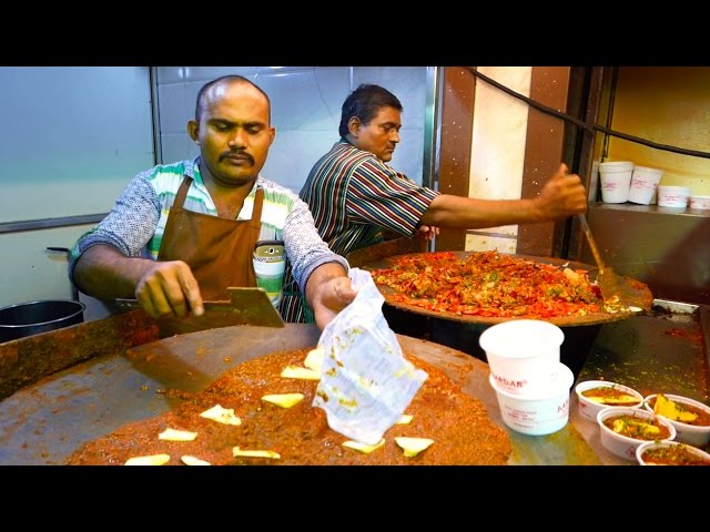 Indian Street Food - BUTTER CURRY BUN Pav Bhaji Mumbai India