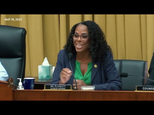 Rep. Stacey Plaskett delivers opening statement during weaponization subcommittee hearing