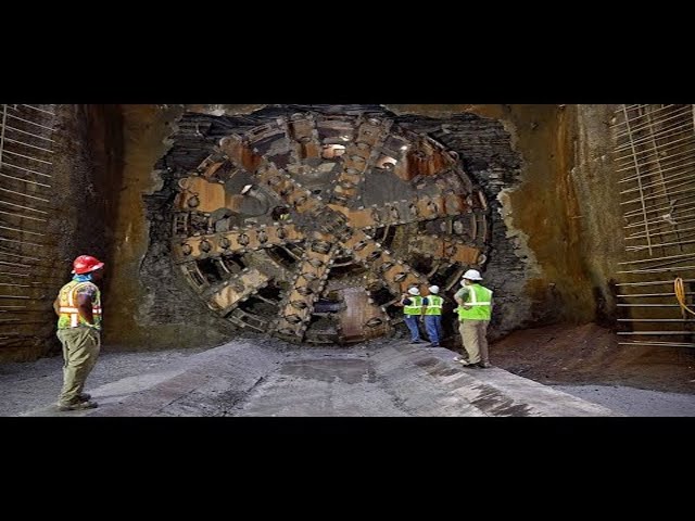 The modern tunneling technology is amazing.The equipment for installing the tunnel is amazing