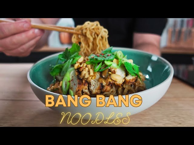 Bang Bang Chicken Noodles: Quick Noodles with a Peanut Butter Twist  🍜