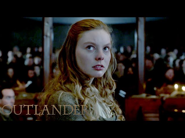 Outlander | Laoghaire Tries To Convince The Jury Of Claire's Guilt