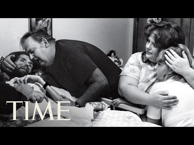 The Face Of AIDS: The Story Behind Therese Frare's Photo | 100 Photos | TIME