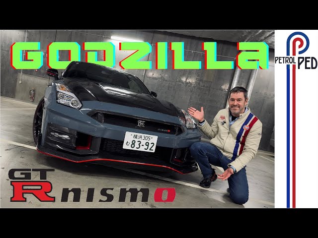 Nissan Z vs GT-R Nismo vs Kei Car on the streets of Tokyo ! | 4K