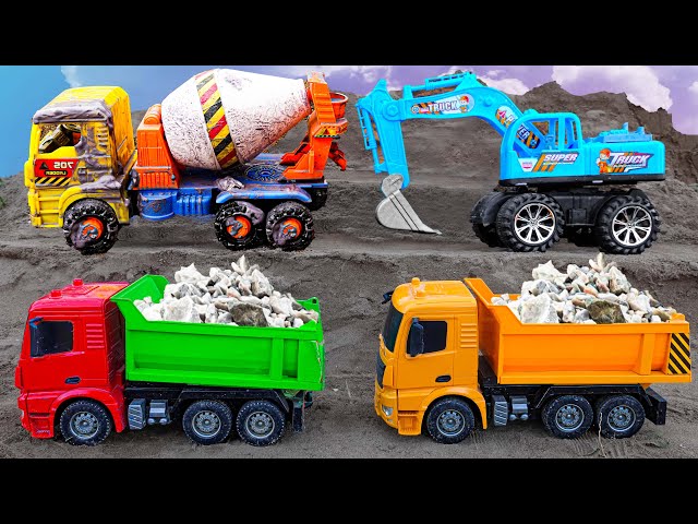 Excavator rescues concrete mixer truck, dump truck, sand truck