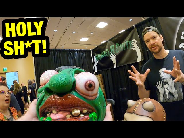 GOING BROKE AT A HORROR CONVENTION!