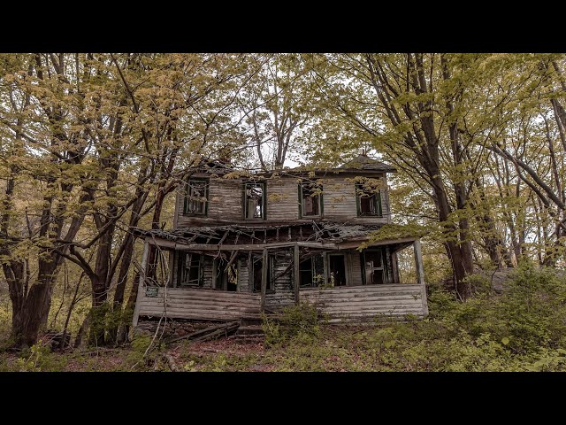 Abandoned Mid Century Farm House Frozen In Time