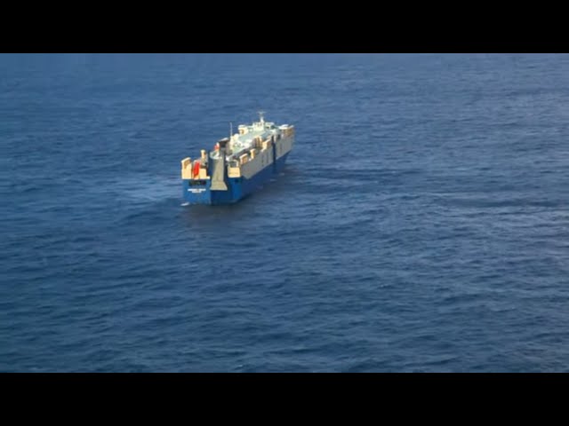 Stranded Vessel Rescue! | Coast Guard Alaska | Full Episode