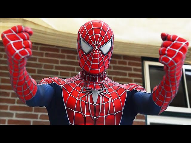 Fan Spent 14 Years Making The Most Movie Accurate Spider-Man Outfit