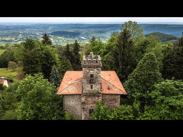 Mysteriously left behind - Abandoned romanesque villa of an Italian stylist