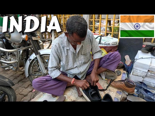 Honest Indian Shoe Cleaner Gets Huge Reward 🇮🇳