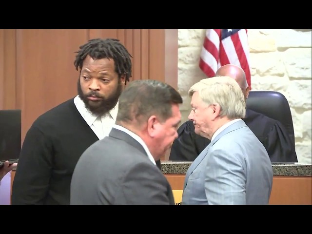 Eagles defensive end Michael Bennett appears in Texas courtroom