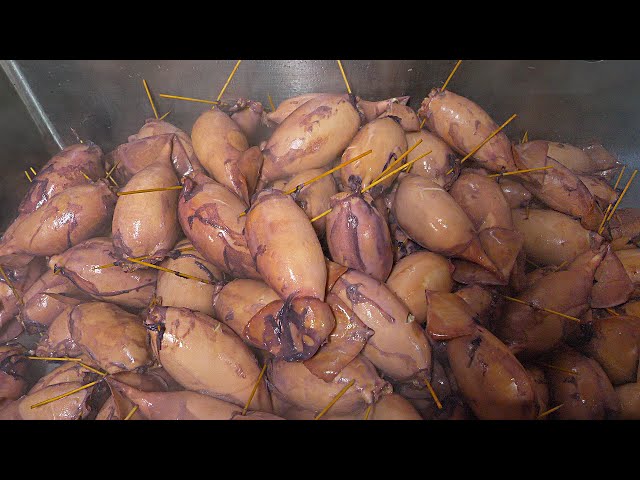 Unique visual! Squid pork skewers / Korean street food