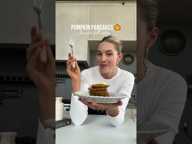 Save this pumpkin pancakes recipe and thank me later! 🥞recipe on www.soulsyncbody.com #shorts