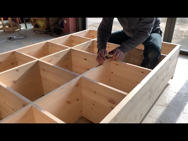[Woodworking] 2020, Making A Bookshelf With Drawers and Raised Panel Doors