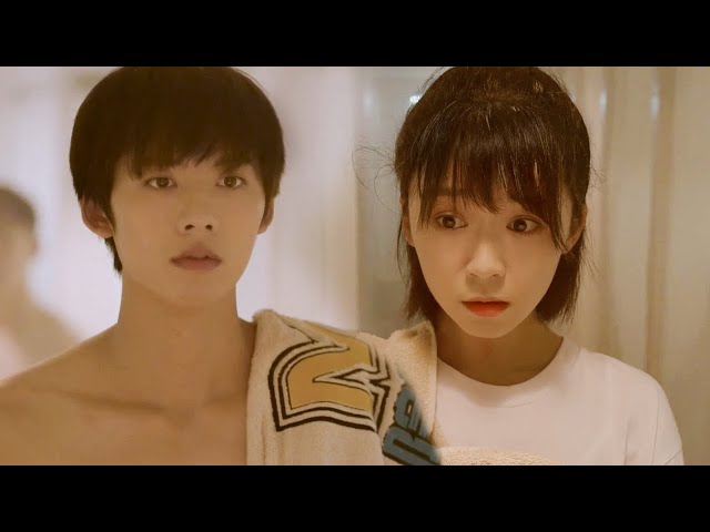 [Full Version] The girl went to the boy's bathroom by mistake💗Love Story Movie