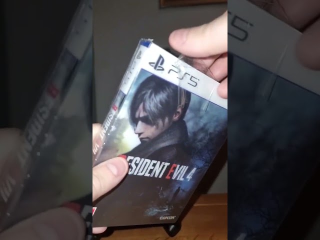 Resident Evil 4 Remake PS5 Unboxing