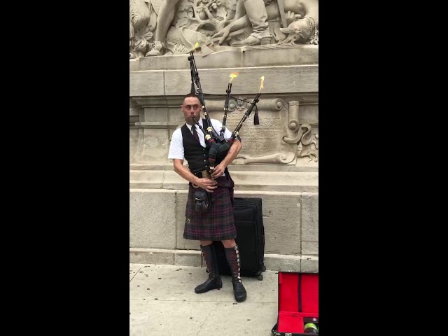 Aye a Bagpiper on Fire