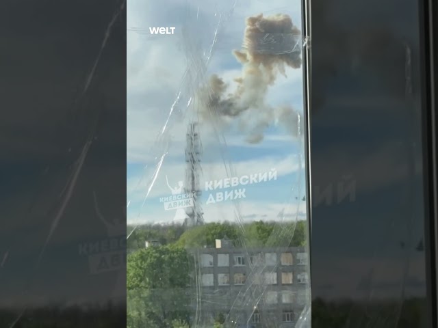 UKRAINE: Fernsehturm in Charkiw nach Angriff eingestürzt | WELT #shorts