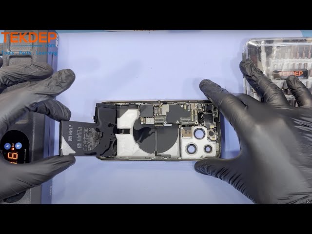 A look inside iPhone 14 Pro Tear-Down & Disassembly