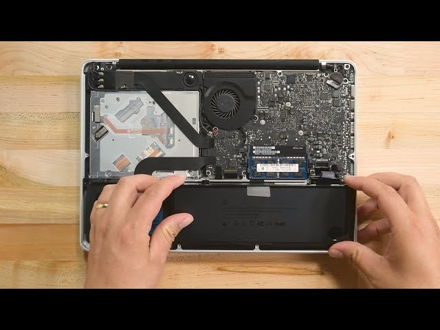 Replacing the Battery in a MacBook Pro Unibody (2009-2012) in 5 Minutes!