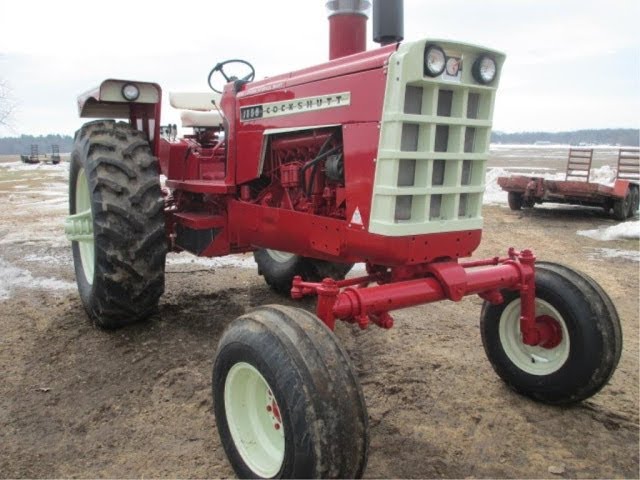 Machinery Pete: Cockshutt Tractors on Wisconsin Auction 4/5/14