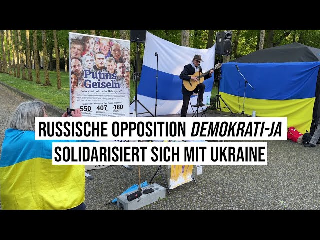 09.05.2023 #Berlin Russische Opposition Demokrati-JA solidarisch mit Ukraine Sowjet Ehrenmal Treptow