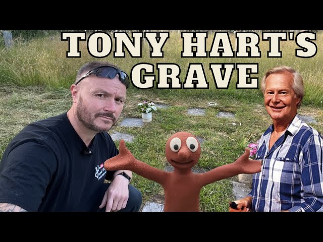Tony Hart's Grave -   Famous Graves
