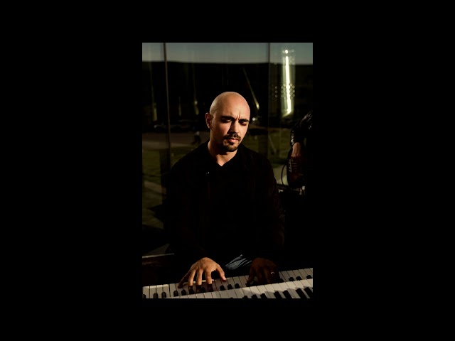 Vadim Shinnik – Impromptu Piano Improvisation [Steinway D • Sequential Prophet XL]
