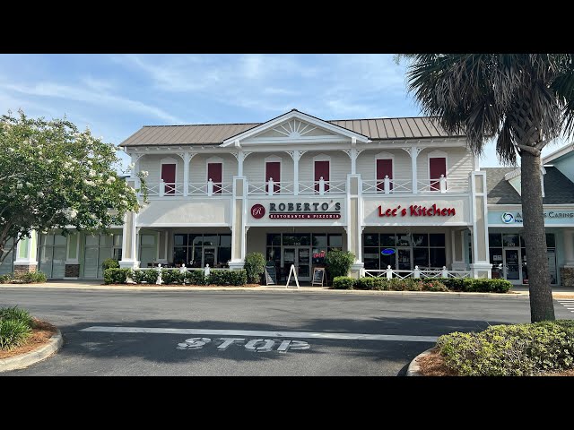 Eating at Roberto's Ristorante & Pizzeria at The Villages | The Best Pizza at The Villages, Florida?