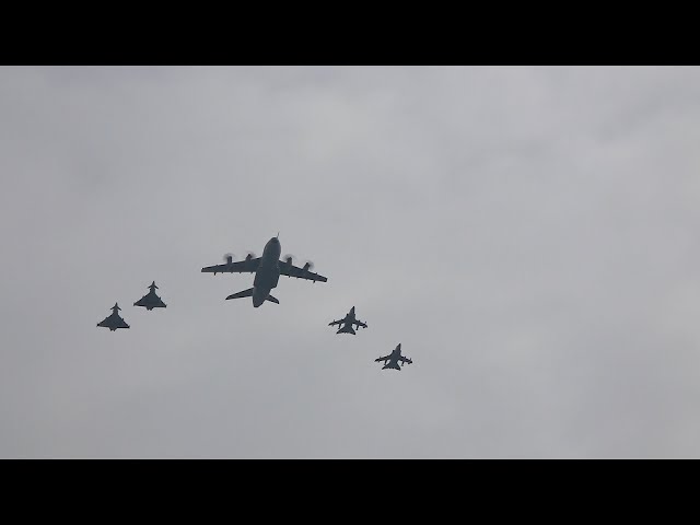 Eurofighter, A400M und Tornados verabschieden Einsatzgruppenversorger Frankfurt