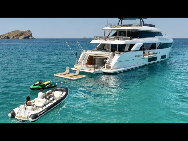 €12.8 Million Superyacht Tour : Custom Line Navetta 33