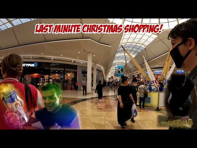 Christmas Shopping Hall, VLOGMAS NIGHTMARE On GoPro Hero 10!!