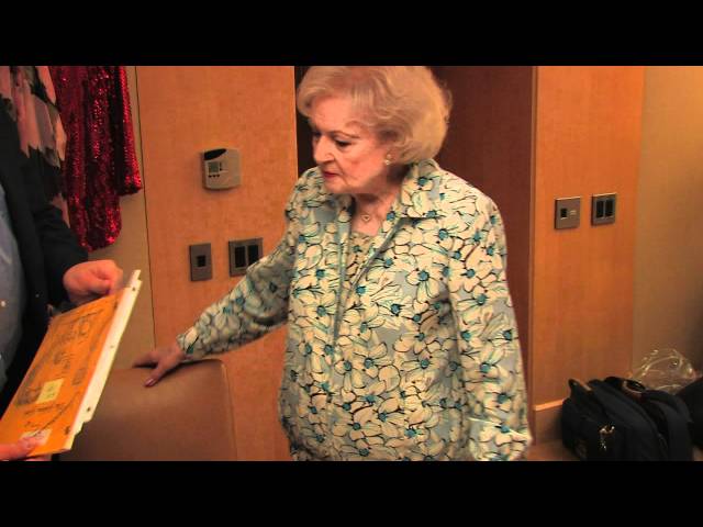 Betty White Talks About "Golden Girls" Costumes from Rue McClanahan's Estate