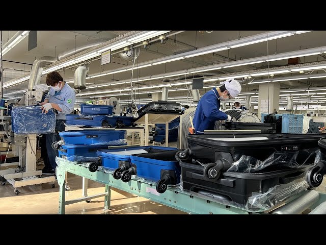 The process of making suitcases. Japan's only suitcase manufacturing factory.