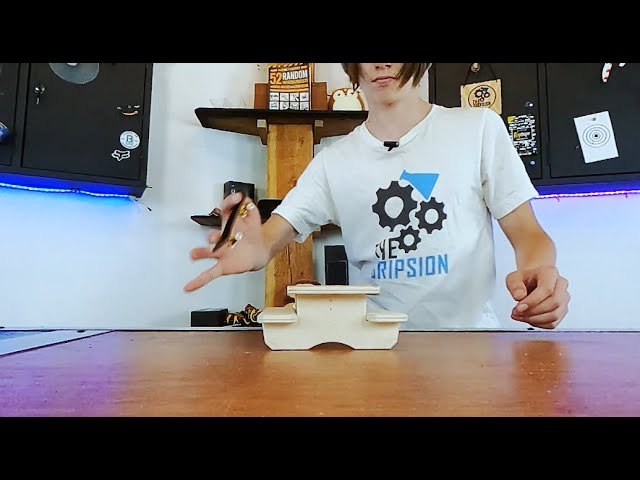How To Ollie A Fingerboard “The Easy Way”