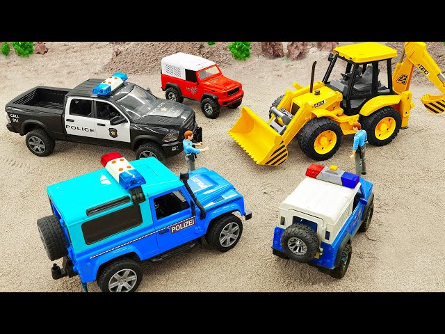 Xe tải, xe cứu hỏa, xe cần cẩu giúp đỡ xe cảnh sát bắt xe máy xúc nghịch ngợm - Bé Cá ô tô đồ chơi