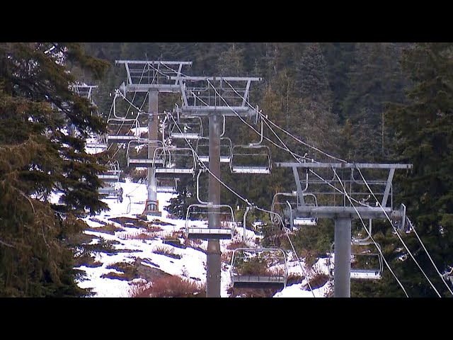 Warm winter weather wreaking havoc at B.C. ski resorts