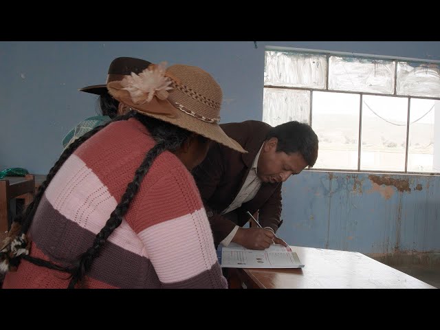 Discover How Underprivileged Communities in Bolivia are Combating Illiteracy