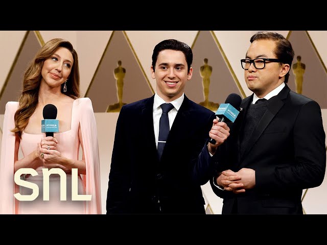 Oscars Red Carpet Cold Open - SNL