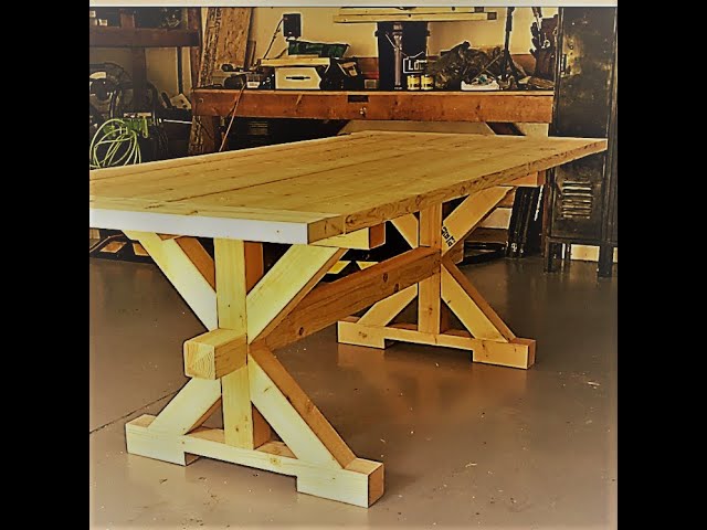 DIY Farmhouse Table Made Easy!