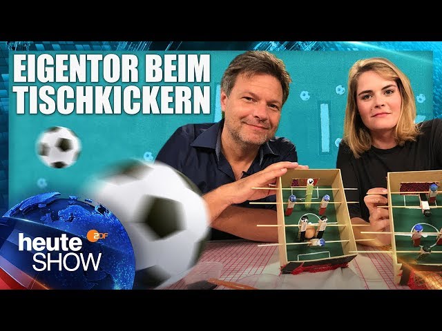 Hazel Bruggers DIY: Tischkicker - mit Grünen-Chef Robert Habeck (WM-Spezial) | heute-show