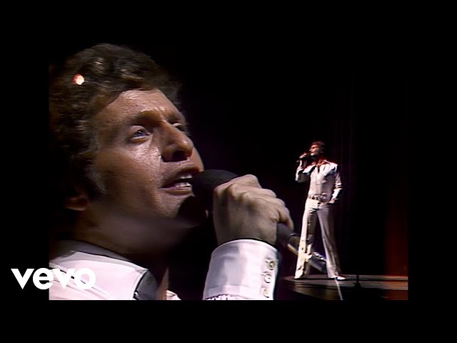 Joe Dassin - Pourquoi pas moi (Live à l'Olympia 1977)