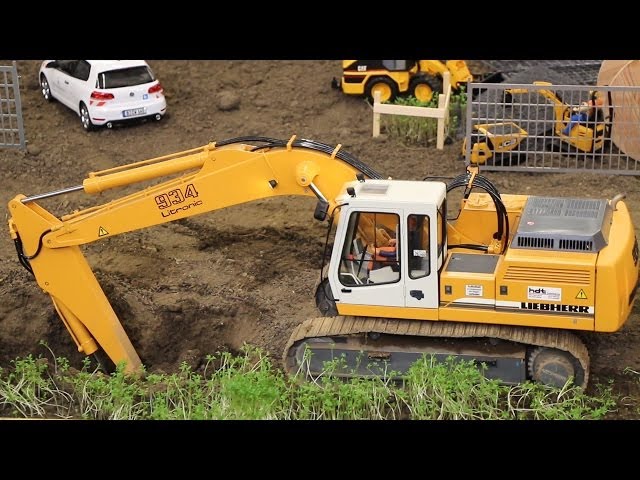 RC Liebherr 934 excavator - Intermodellbau Dortmund