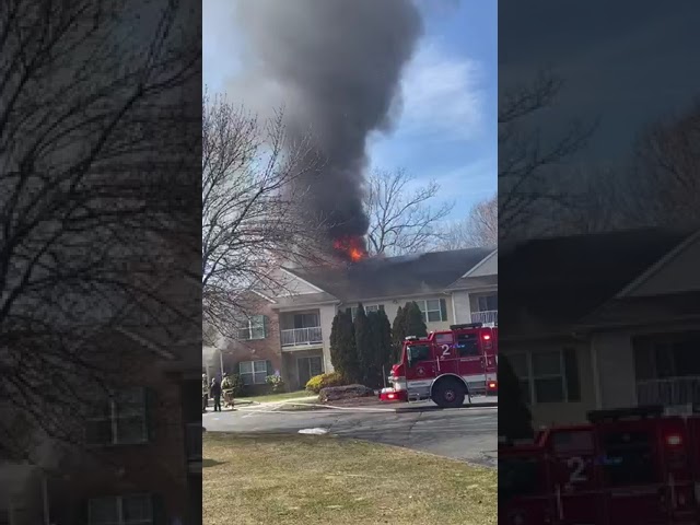 EYEWITNESS VIDEO: Large fire at condo complex in Manchester