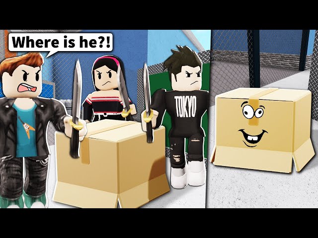 I wore a ROBLOX BOX and NO ONE could find me...